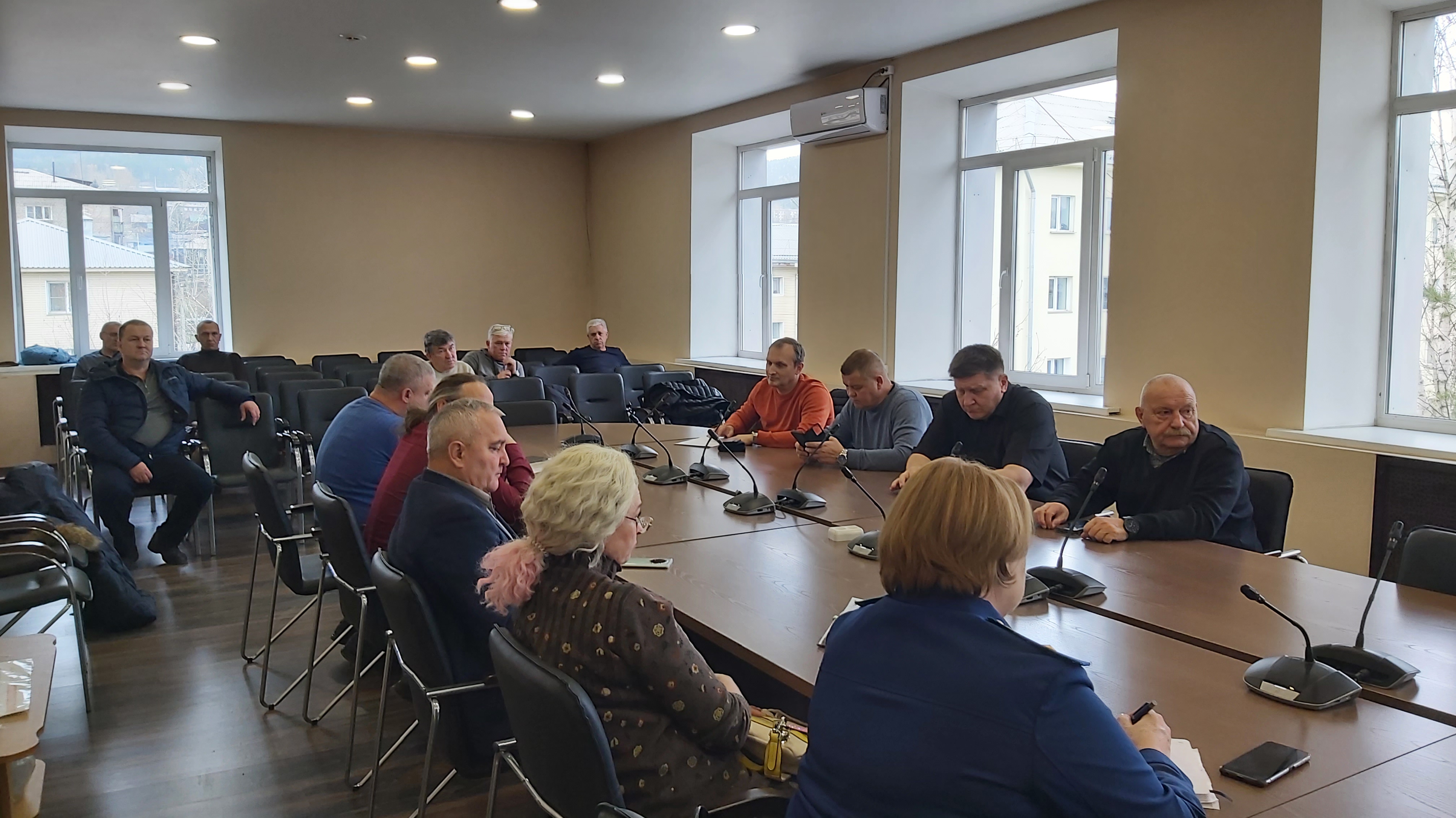 Публичное обсуждение правоприменительной практики на внутреннем водном транспорте прошло в Усть-Куте